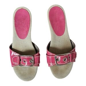 VTG y2k Bandolino Fuschia Slip On Wedge Sandals buckle accent Women's Size 8M